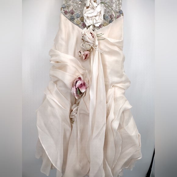 Atelier Aimee strapless beaded floral wedding gown roses ruched size 2 size 4 - Picture 5 of 14